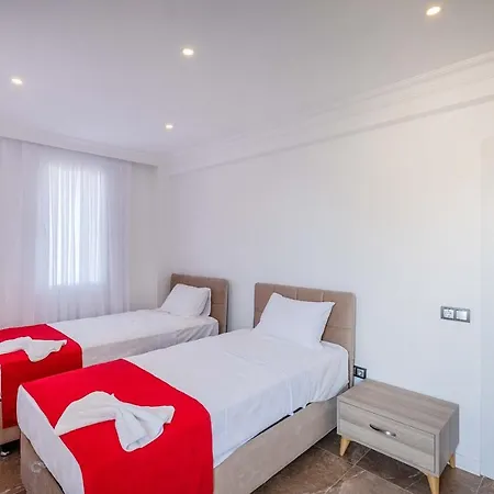 Vilă Sessiz,sakin, Huzurlu Jakuzi Ve Saunali Deniz,doga Manzarali Muestakil Fethiye